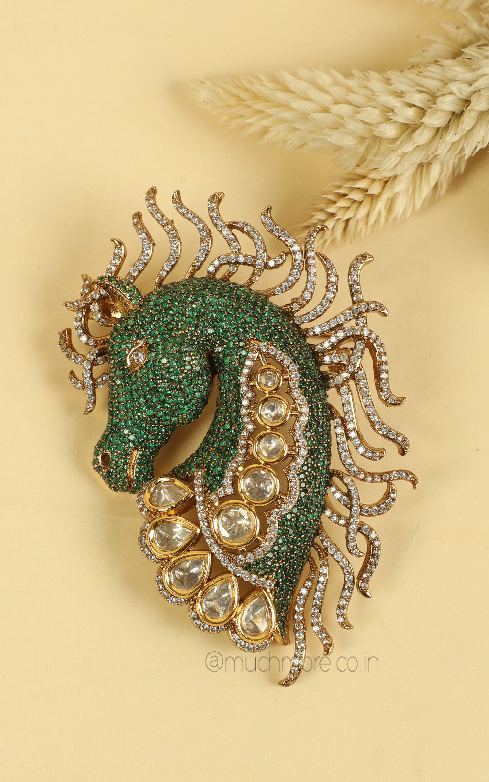 Emerald Green Diamonds Brooch Inspired By A Horse’s Head