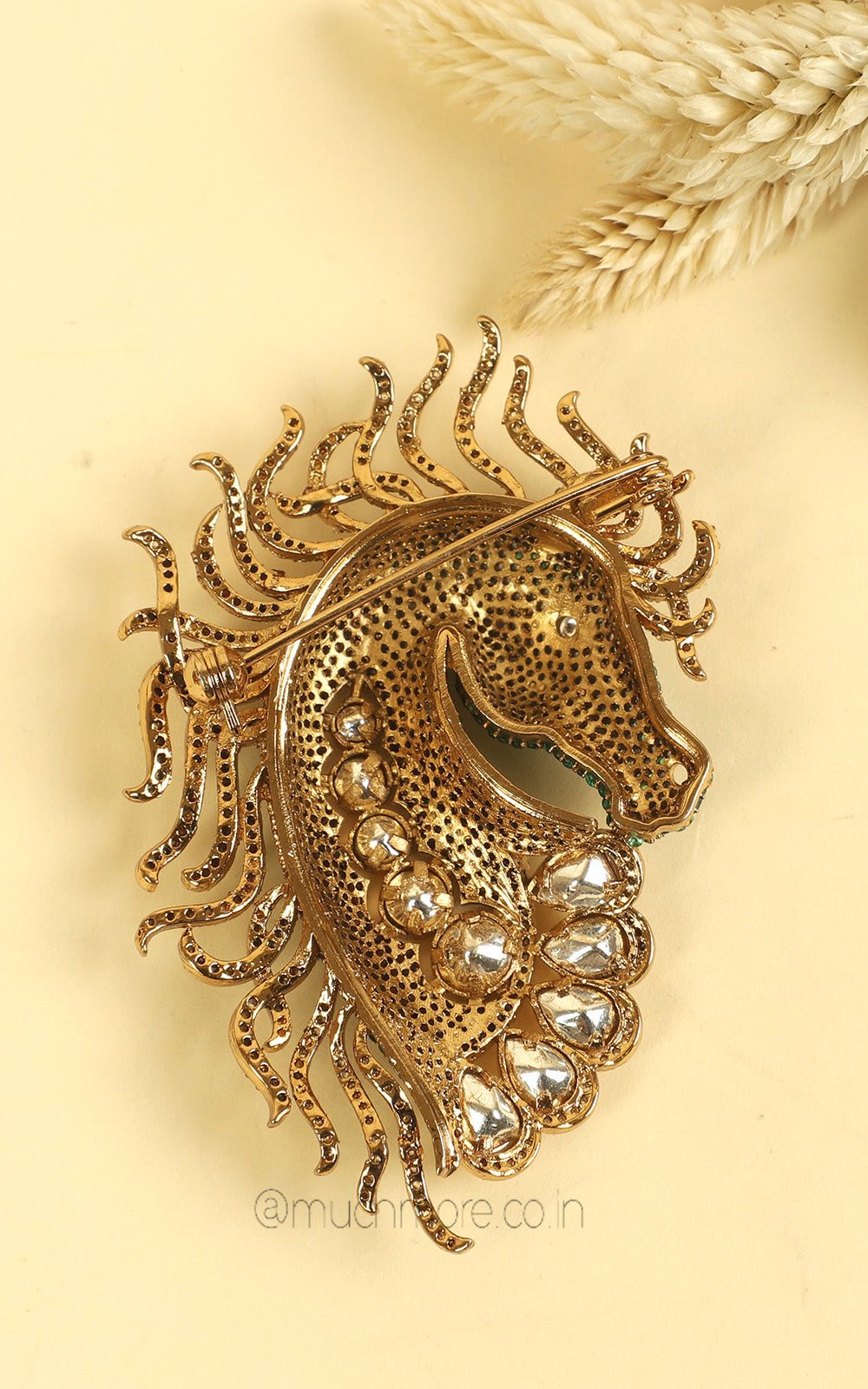 Emerald Green Diamonds Brooch Inspired By A Horse’s Head