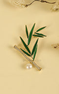 Bush Plant Based Gold Polish Diamond Brooch