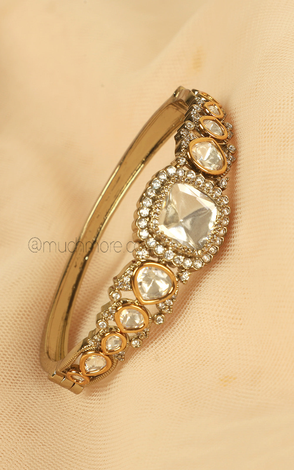 Beautiful Gold Polish White Polki Kada Bracelet