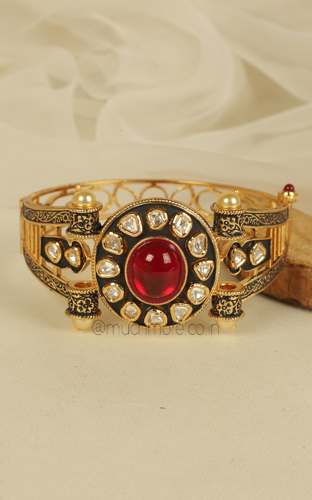 Traditional Black Enamel With Ruby And Uncut Kundan Bracelet