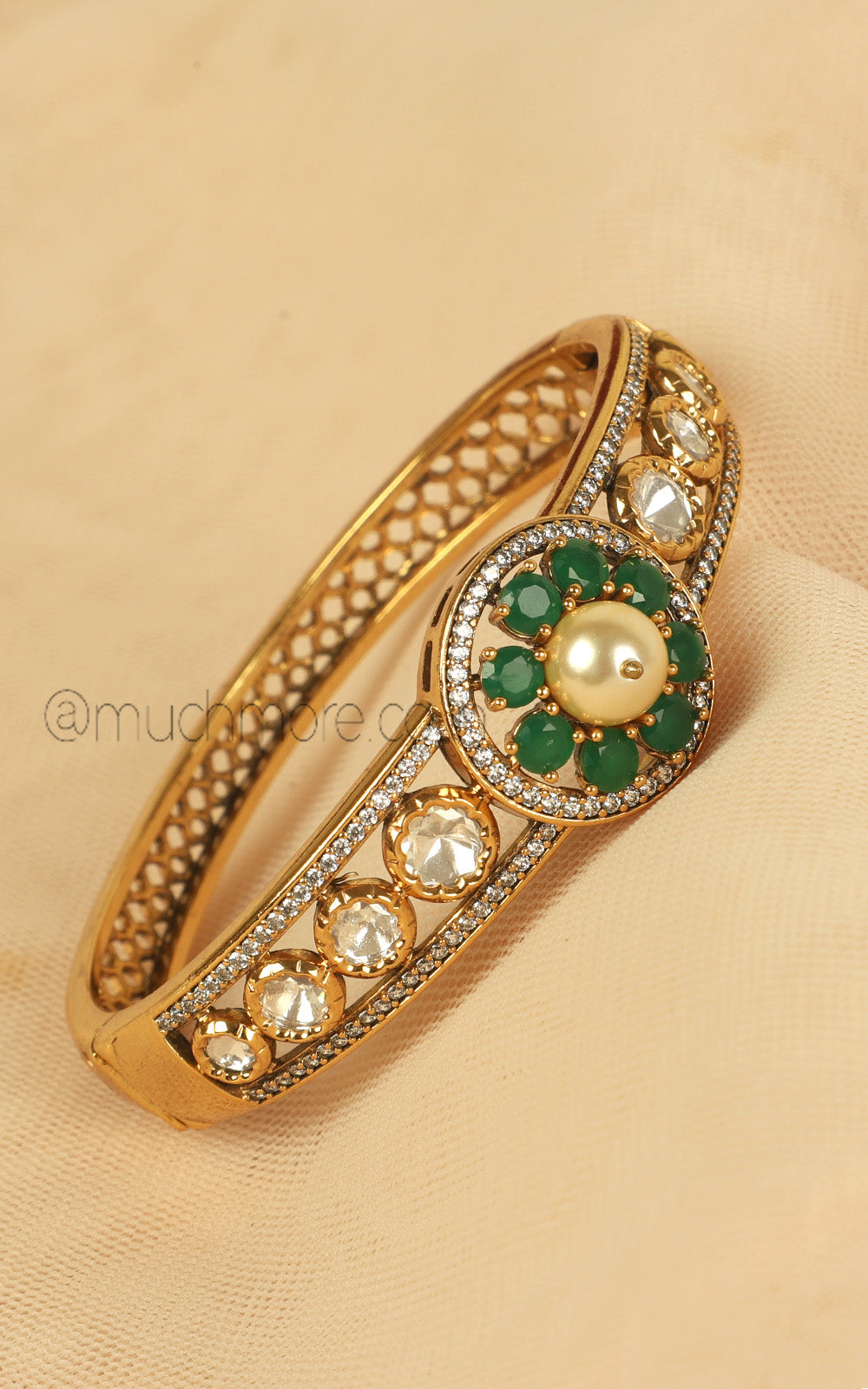Emerald Kundan Flower Kada Style Side Openable Bracelet