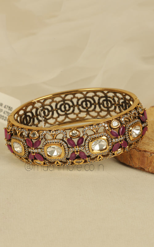 Beautifully Design Ruby Kundan Diamond Fusion Bracelet