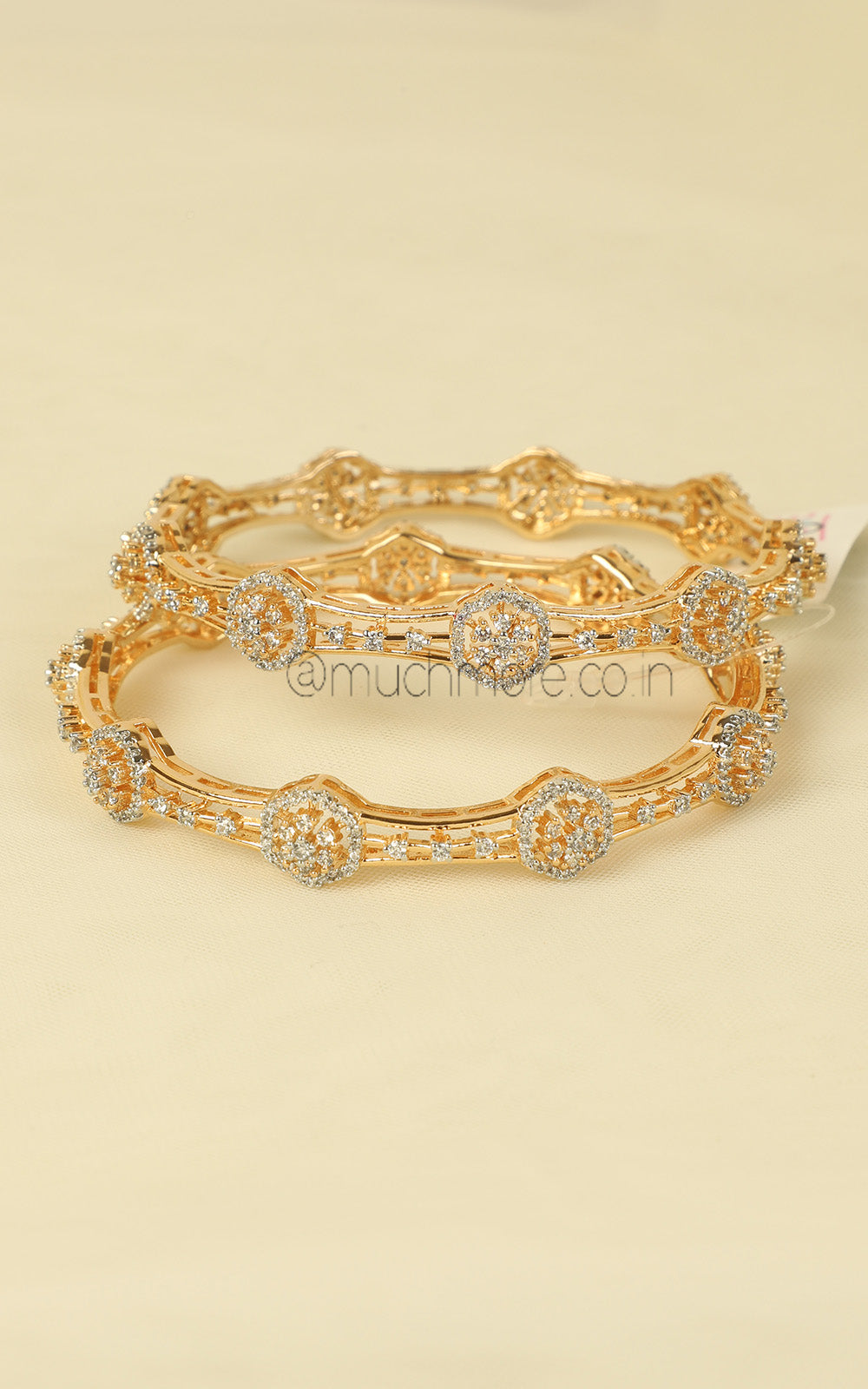 Craftsmanship And Elegant Gold Polish Diamond Bangles