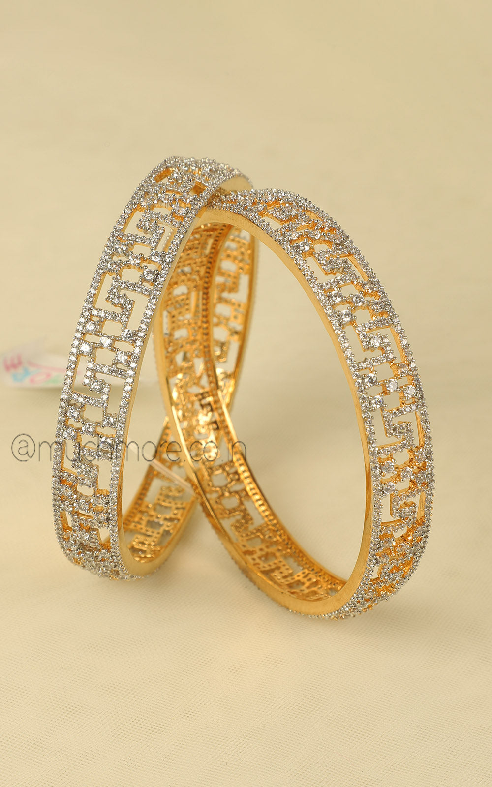 Luxury Diamond Gold Polish Bangles Crafted For Brides