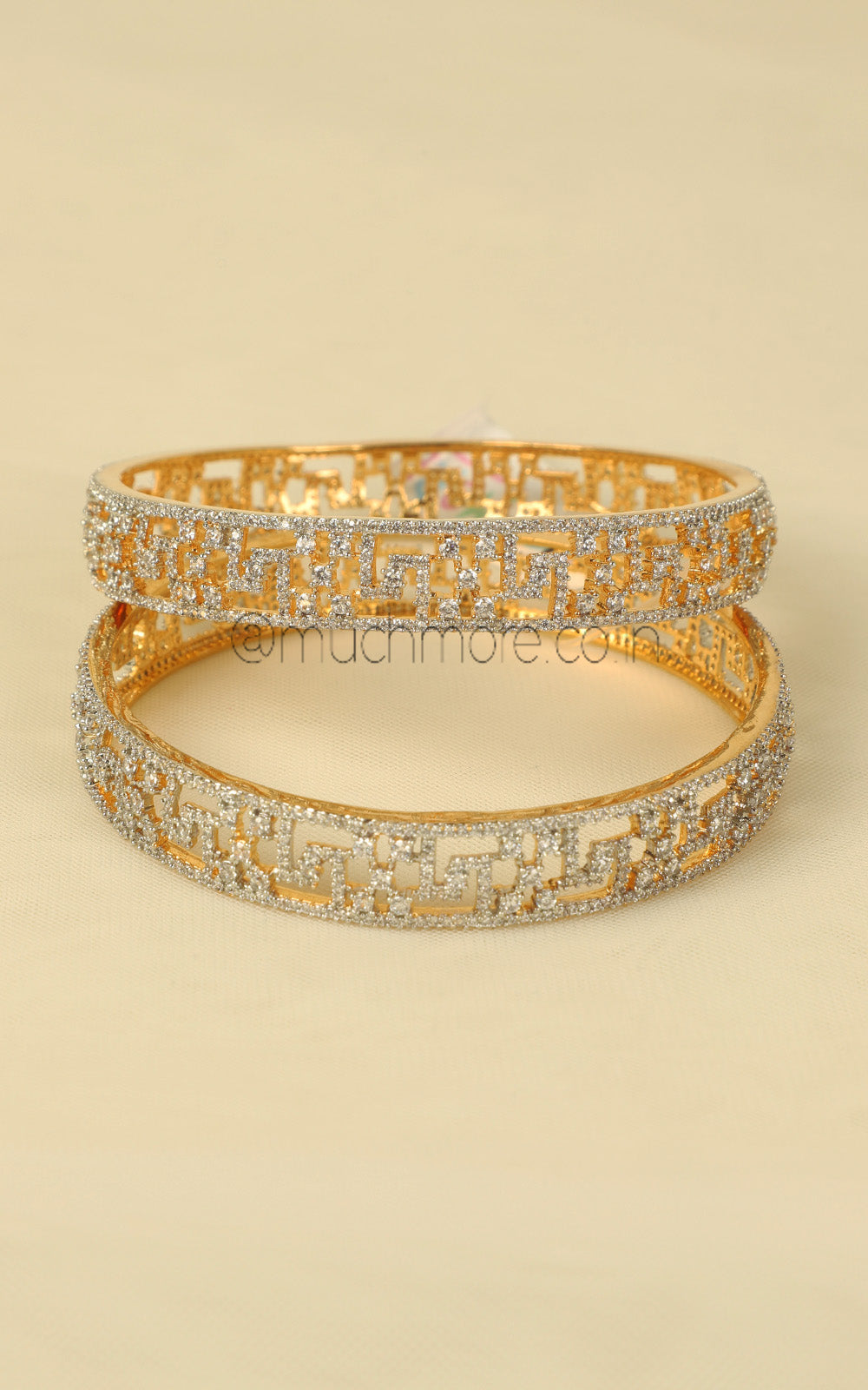 Luxury Diamond Gold Polish Bangles Crafted For Brides