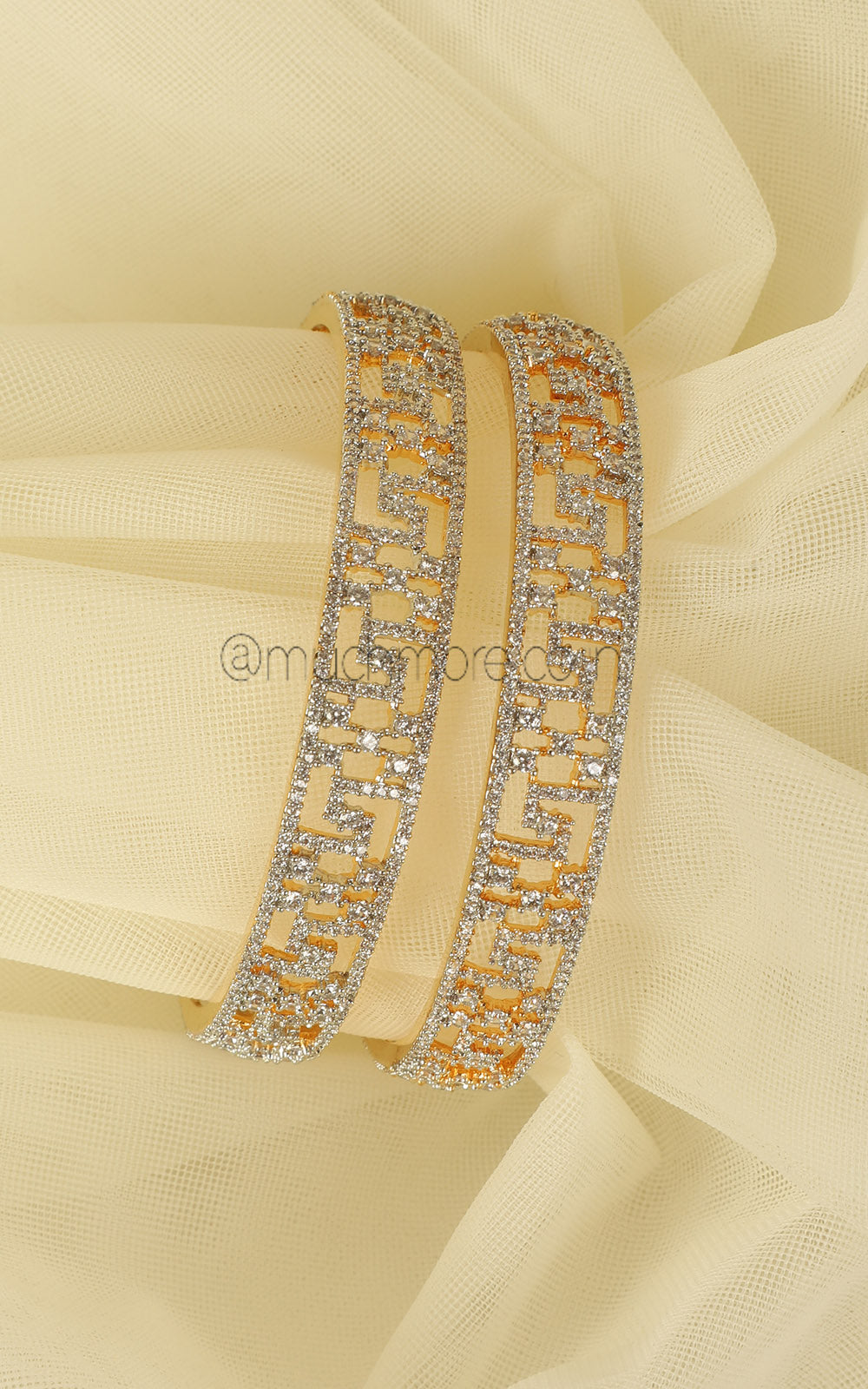 Luxury Diamond Gold Polish Bangles Crafted For Brides