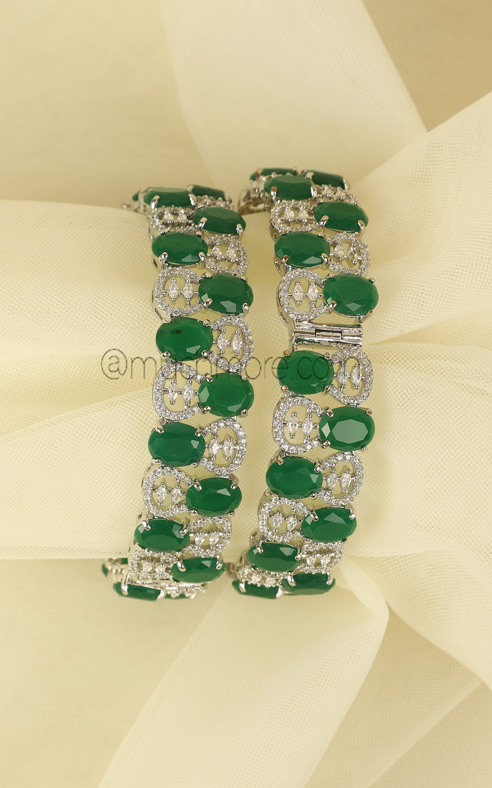 Shop Premium Emerald Green Bridal Look Silver Polish Bangles