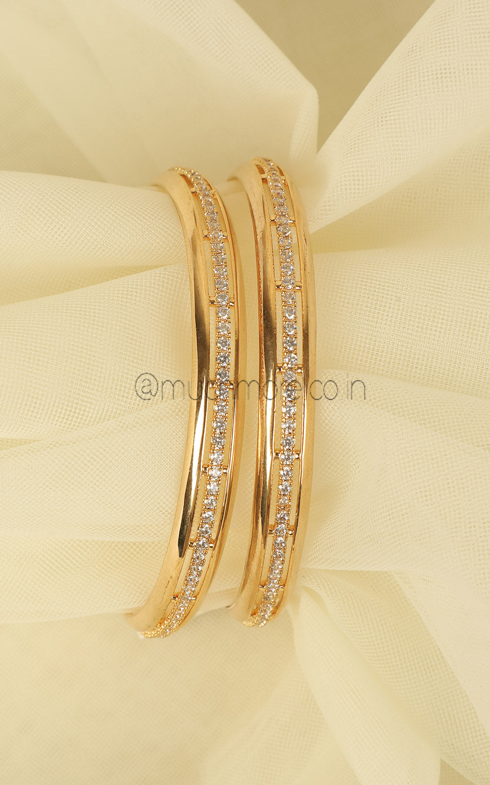 Luxury Finish Stylish Designs Gold Polish Zircon Bangles