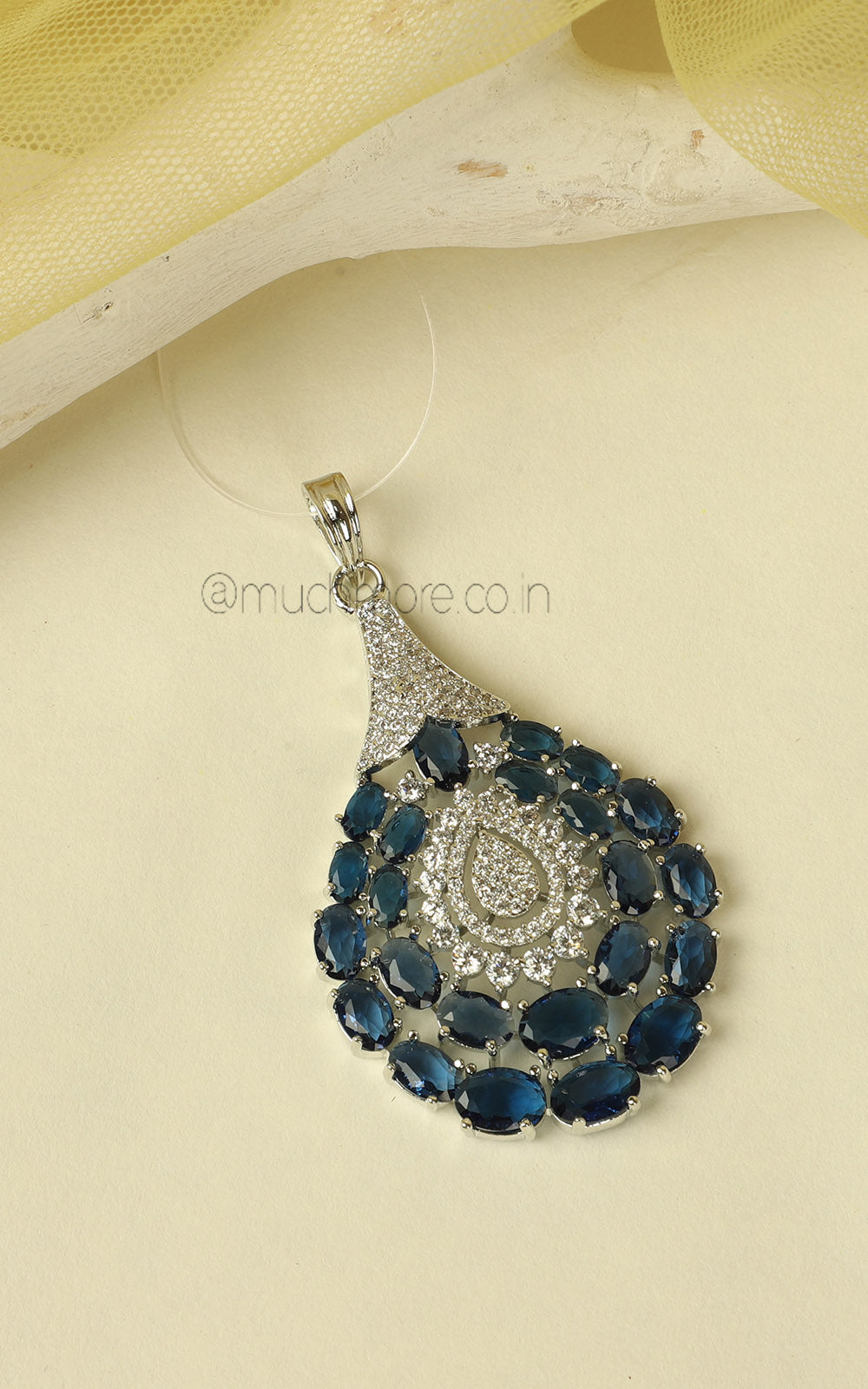 White And Sapphire Blue Diamond Pendant In Silver Polish
