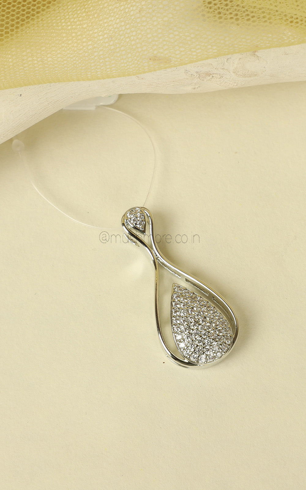 Elegant Silver Polish Pendant With American Diamonds Set