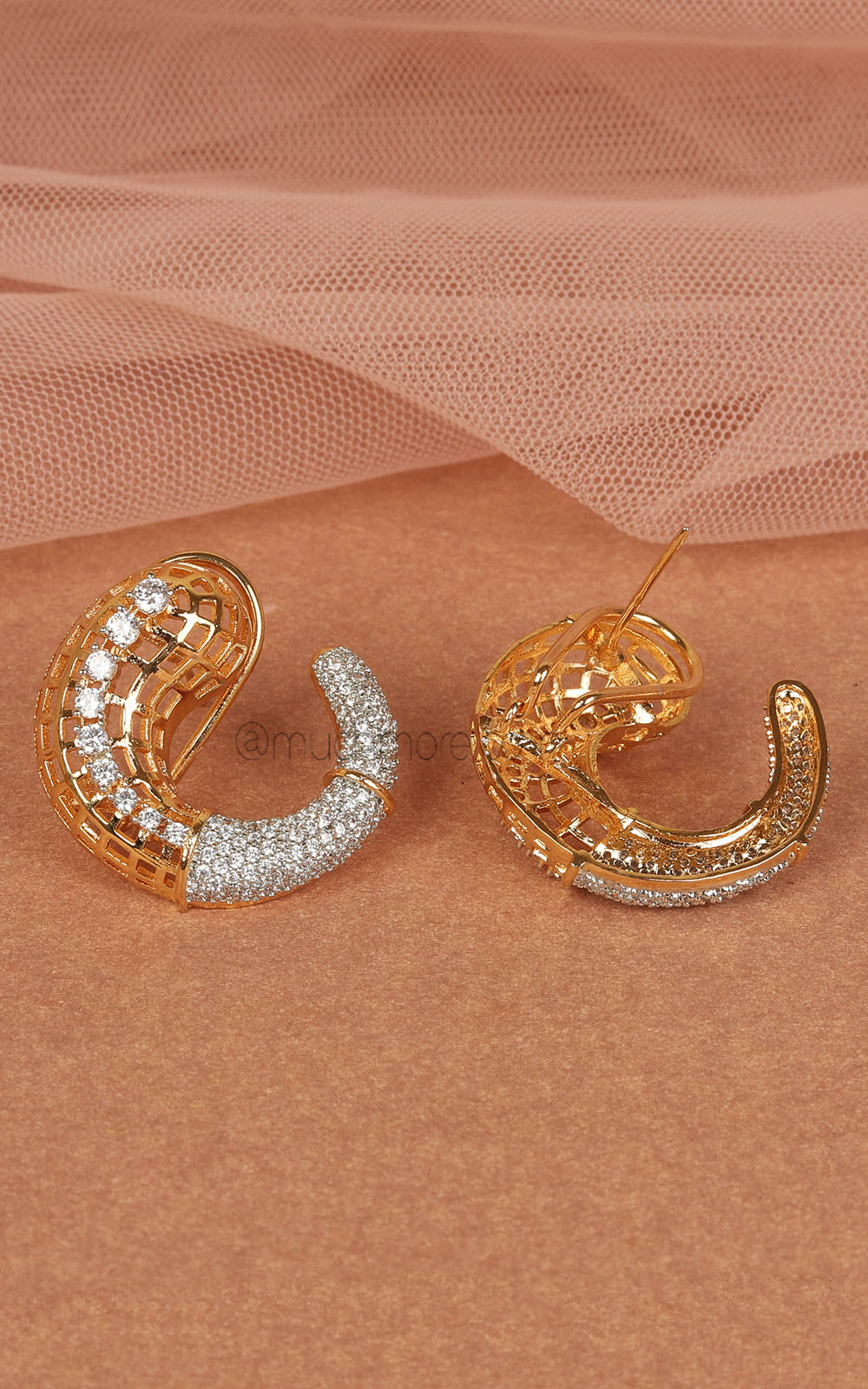 Gold Polish Stylish And Classic Diamond Studded Earrings