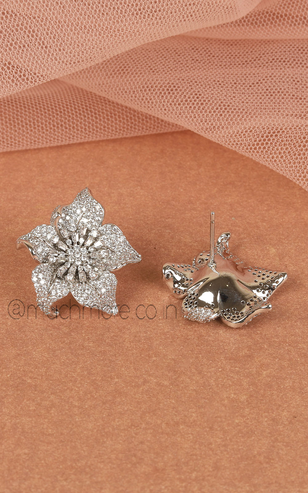 Flower Style Silver Polish Diamond Stud Earrings