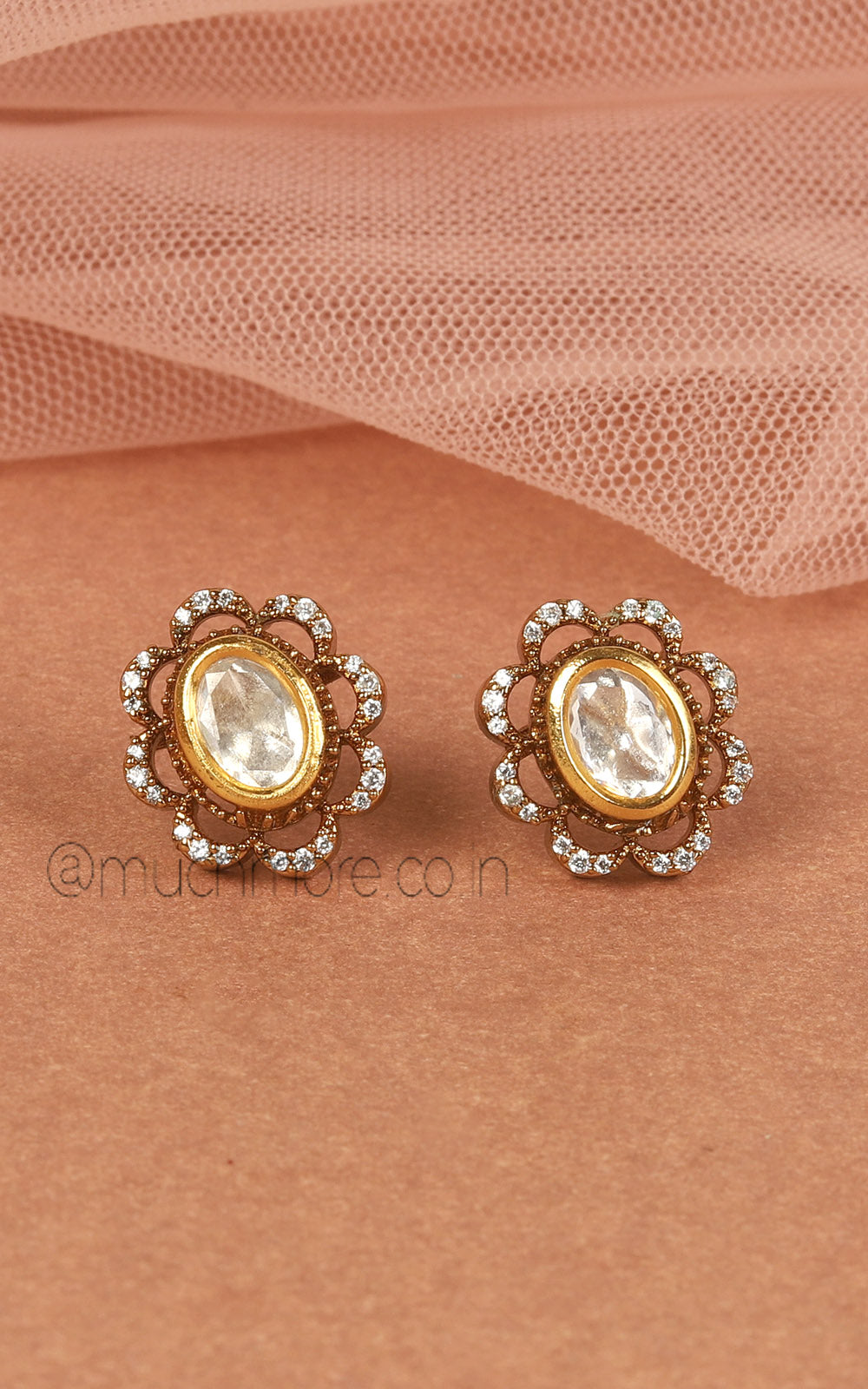 Buy Online Gold Polish Polki Cute Flower Stud