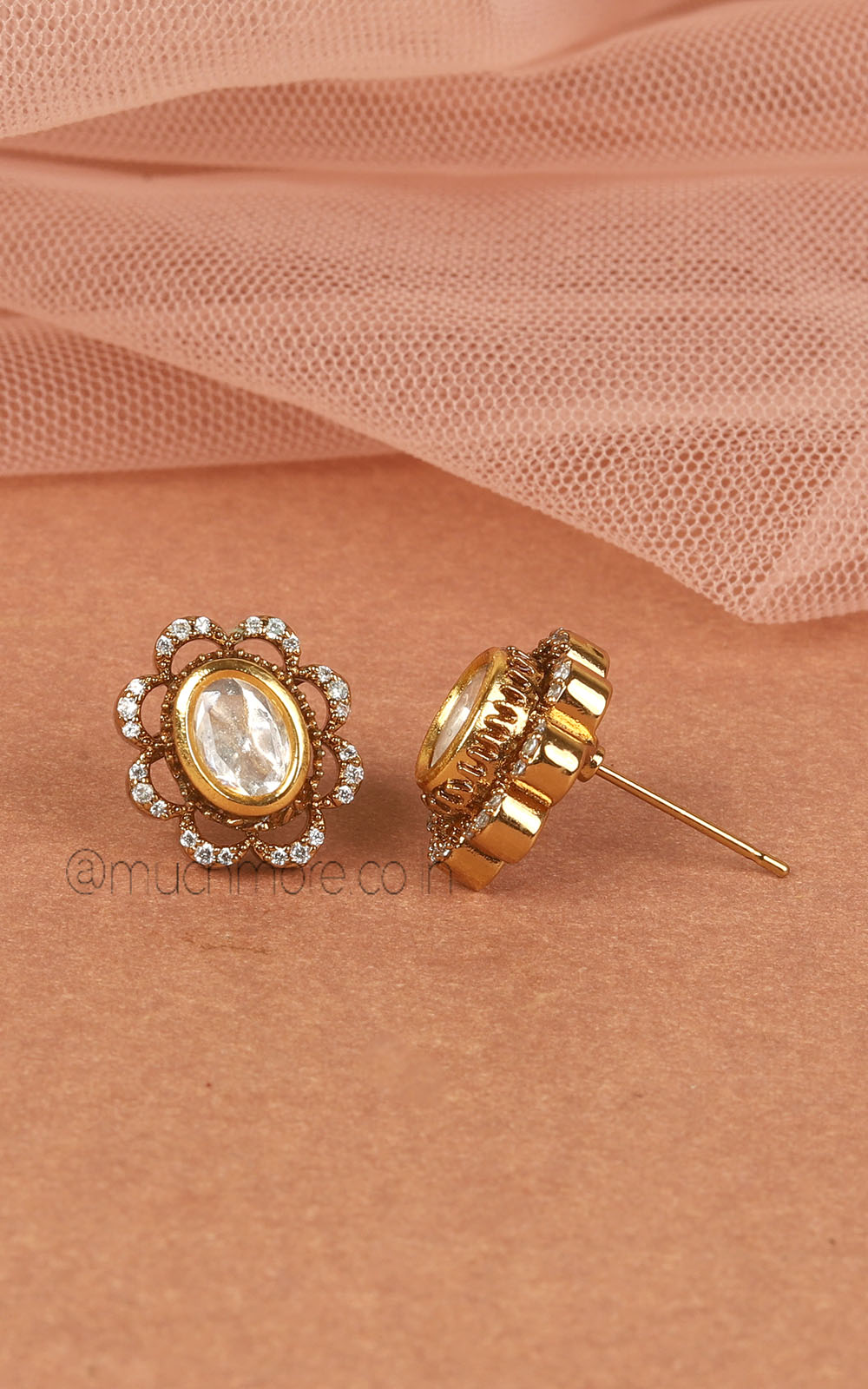 Buy Online Gold Polish Polki Cute Flower Stud
