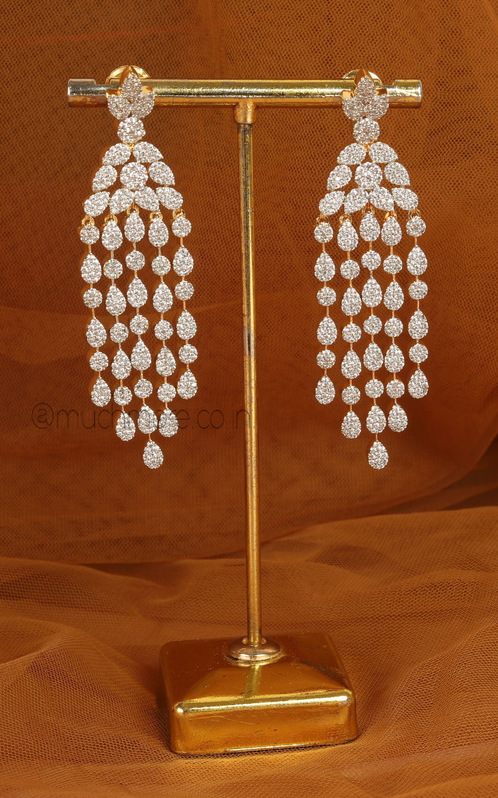 Fine Design Gold Polish Diamond Studded Earrings