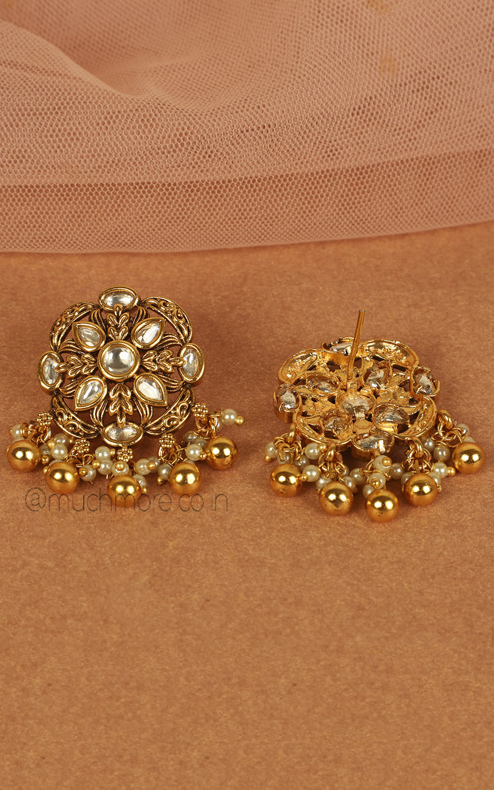 Without Color Gold Look Flower Earrings With Drops