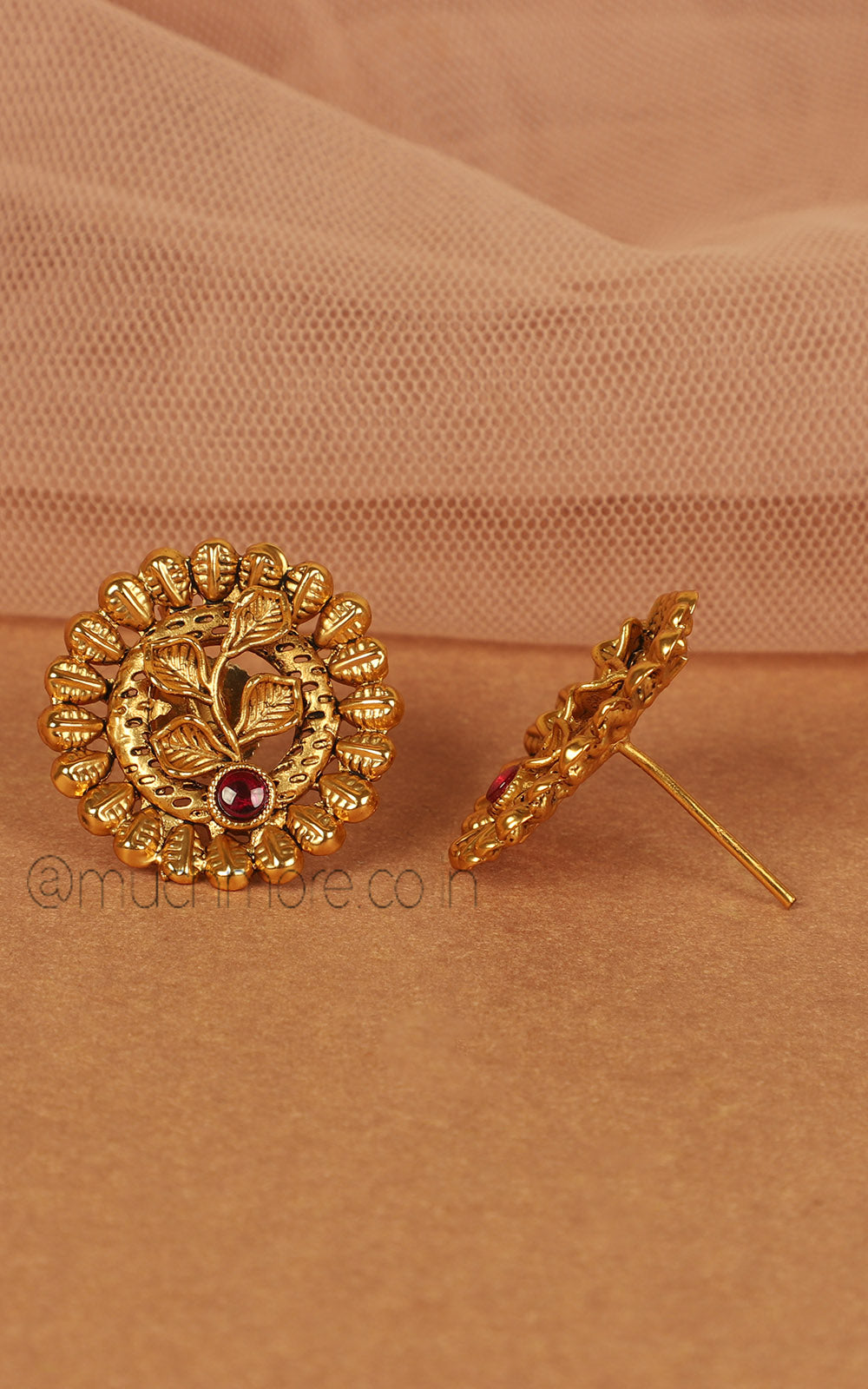New Design Of Gold Look Ethnic Ruby Gold Polish Studs