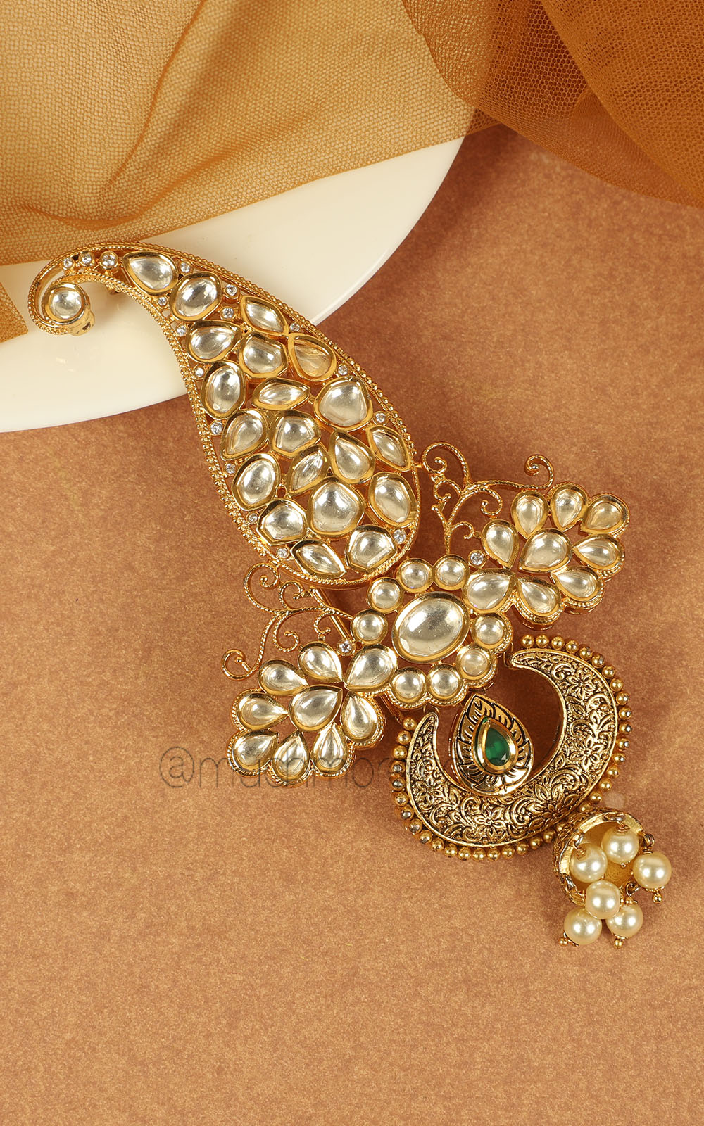 Over Sized Kundan Kalgi With Pearl Hanging For Groom