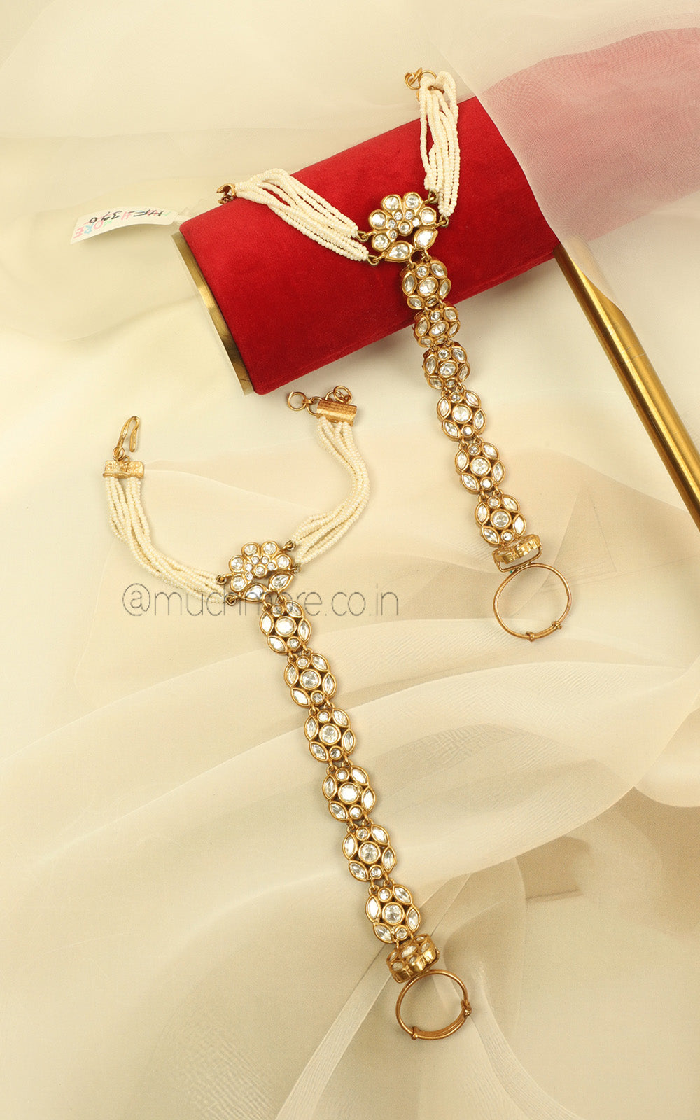 Pearl And Kundan Bridal Hathphool For Weddings