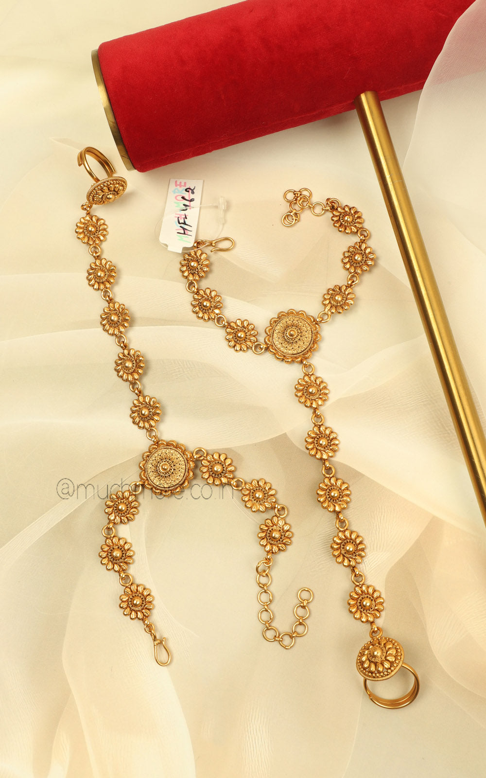 Royal Bridal Hathphool With Premium Gold Look Finish