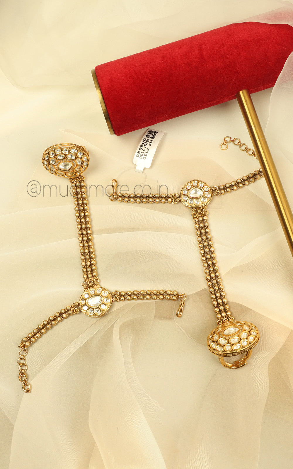 White Kundan Gold Look Hathphool For Heavy Bridal Look
