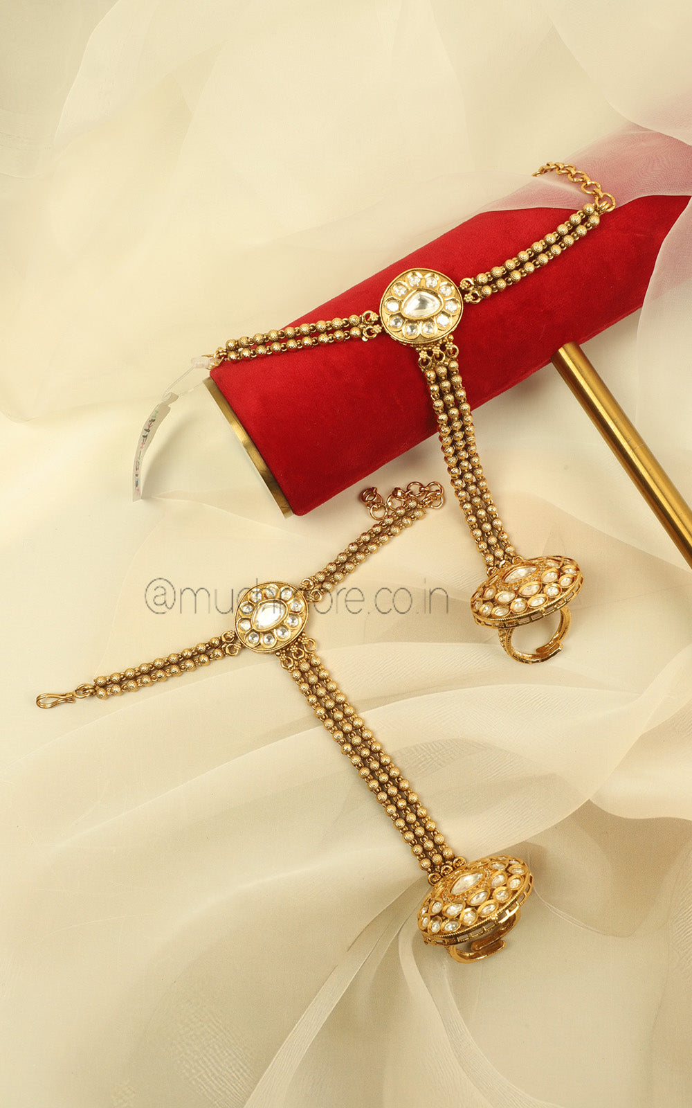 White Kundan Gold Look Hathphool For Heavy Bridal Look