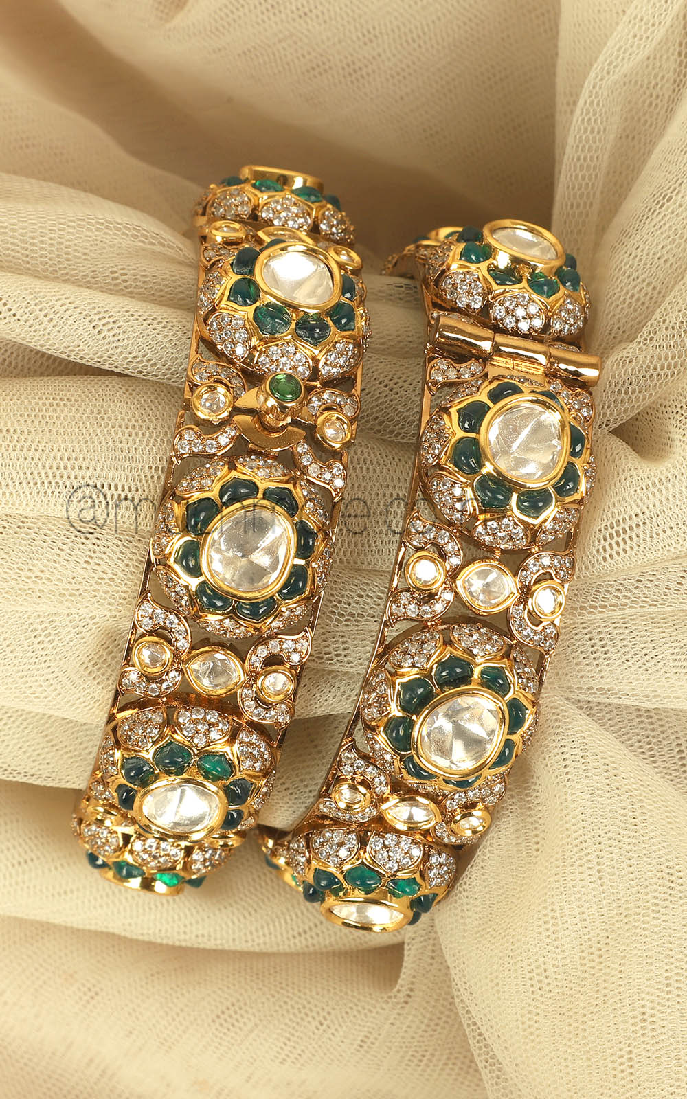 Latest Design Emerald Green Polki Kangan Bangles Online