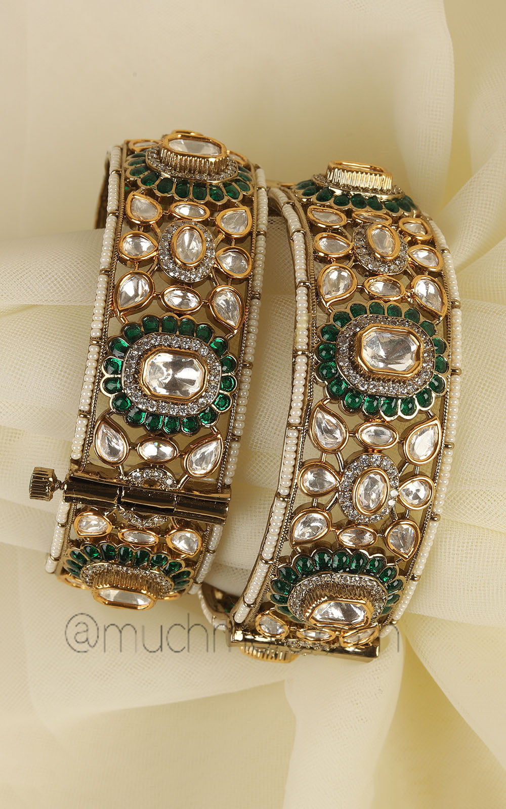 Emerald Green Designer Polki And Diamond Kangan Bangles Online
