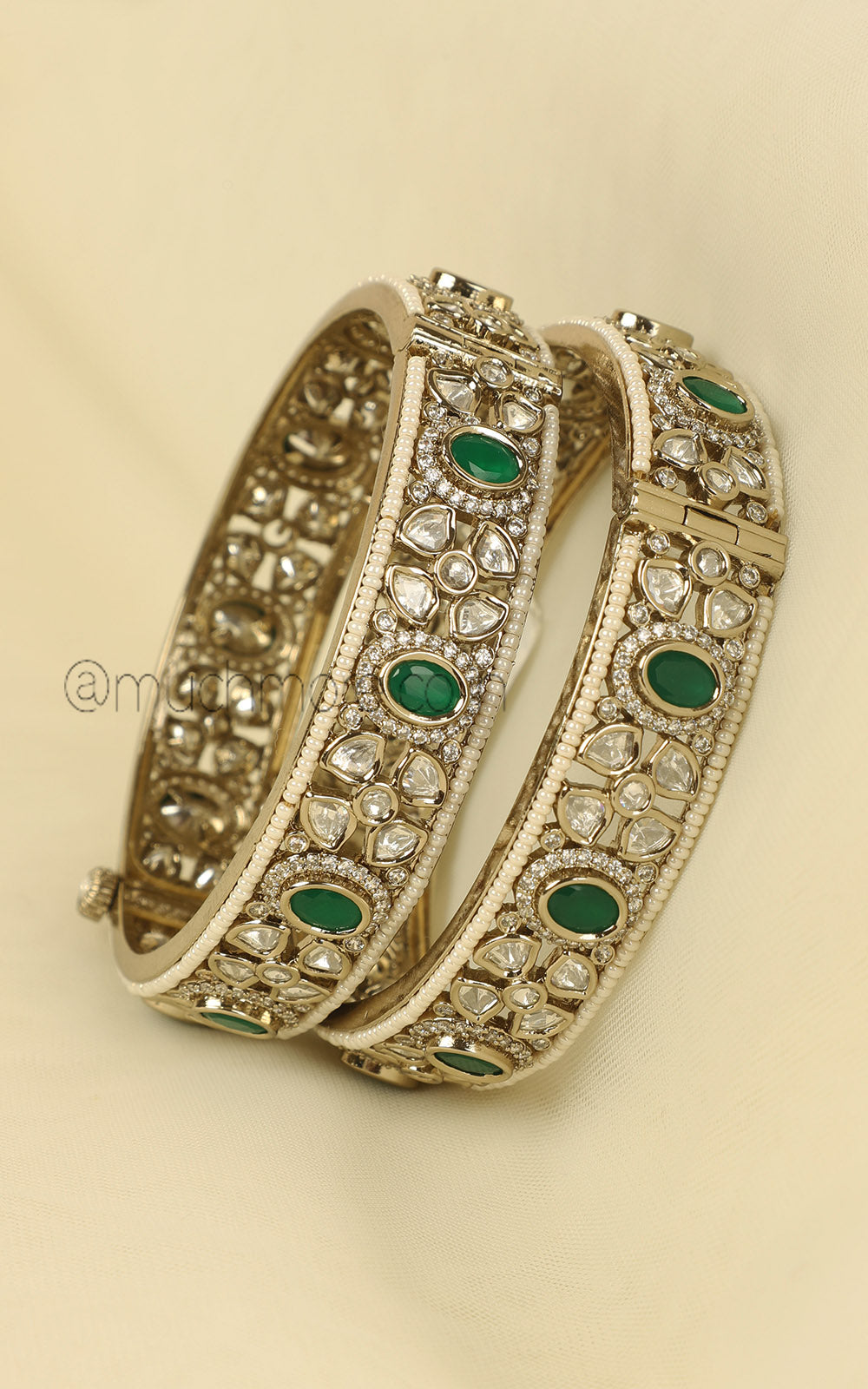 Antique Gold Traditional Emerald Green Kundan Pearl Bangles