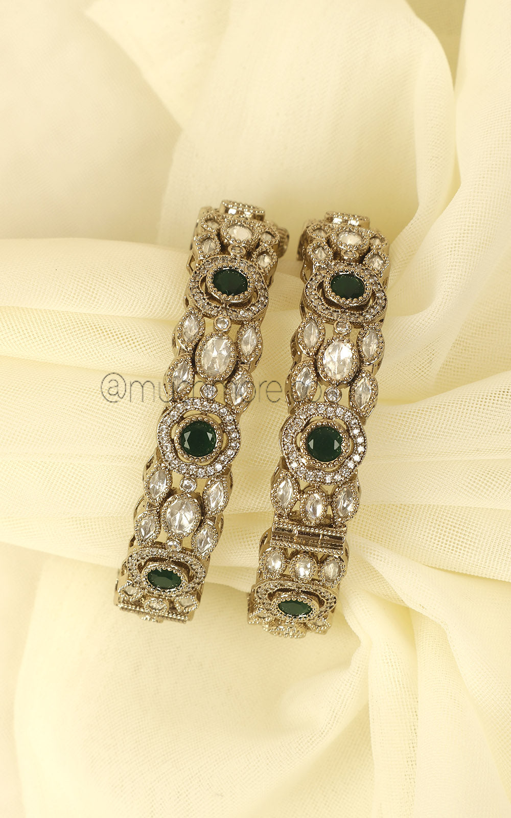 Antique Gold Polish Emerald Green Side Openable Bangles