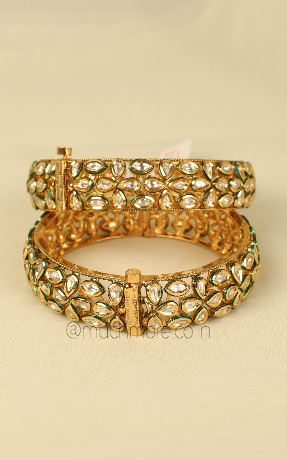 Gold Polish Kundan Traditional Broad Kangan Bangles