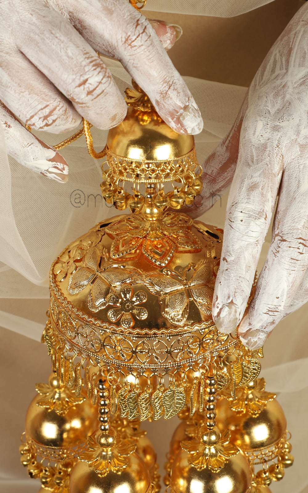 Butterfly Hanging Gold Polish Light Weight Weeding Kaleeras