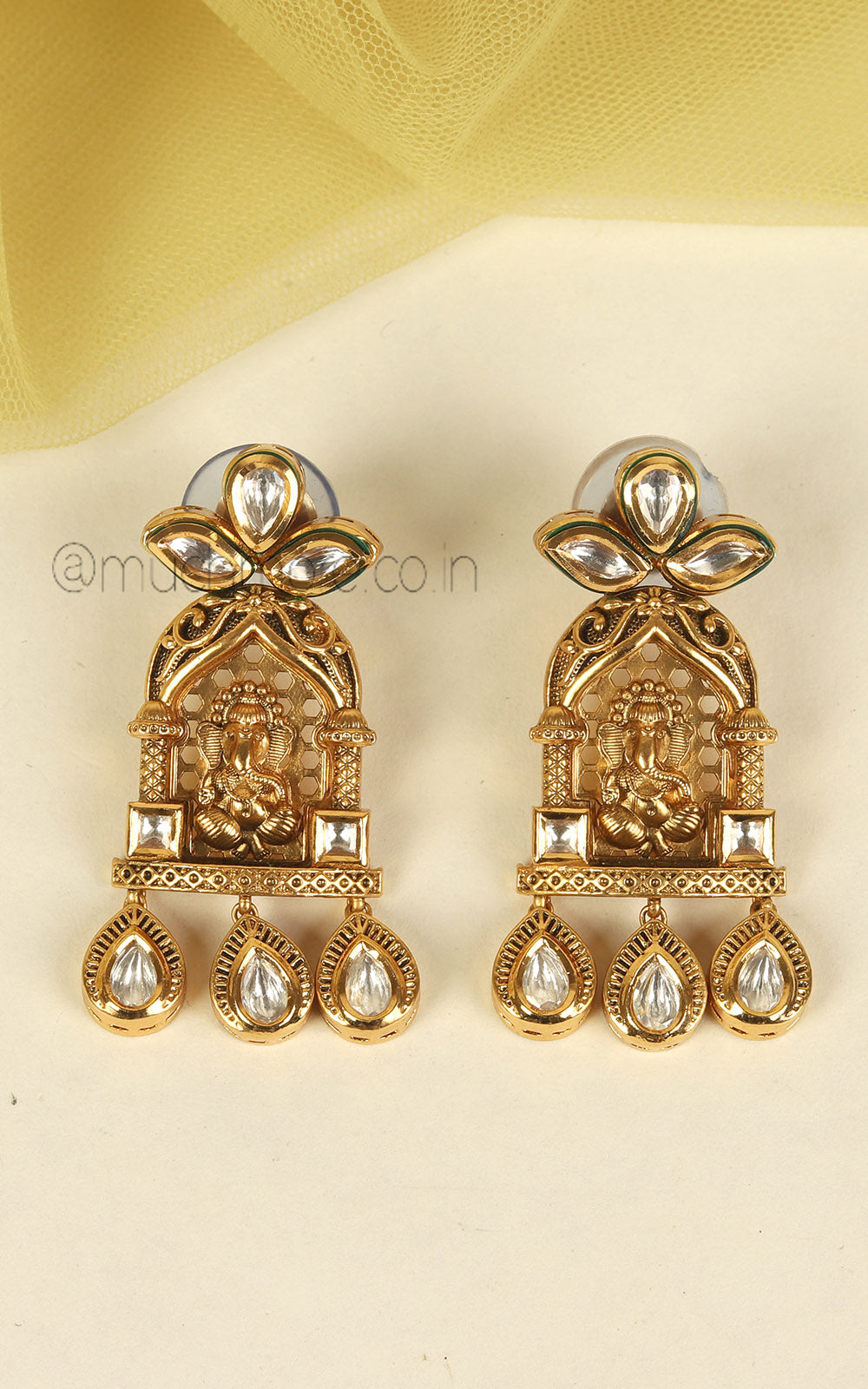 Gold Polish Ganesha Pendant With Kundan For Women