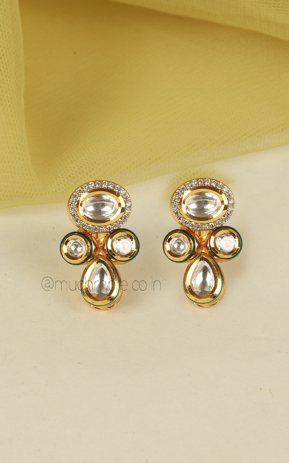 Classic Gold Polish Premium Quality Kundan Pendant With Earrings