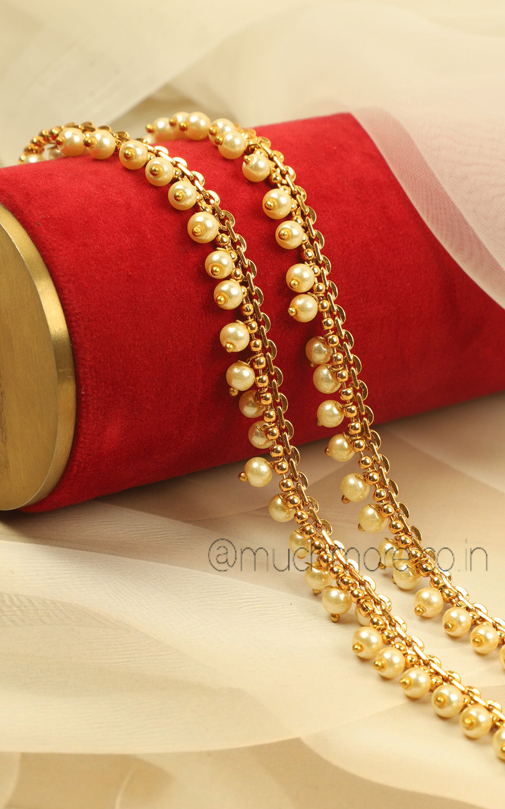 Stylish Bridal Sleek Payal Anklets In Gold Finish With Pearls