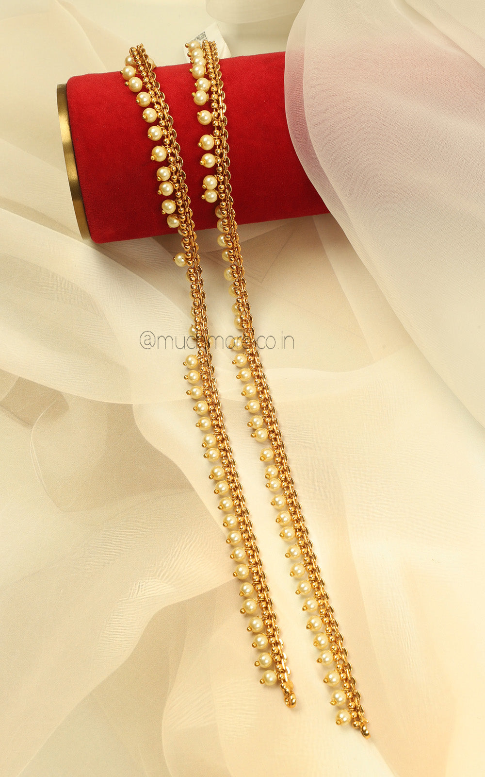 Stylish Bridal Sleek Payal Anklets In Gold Finish With Pearls