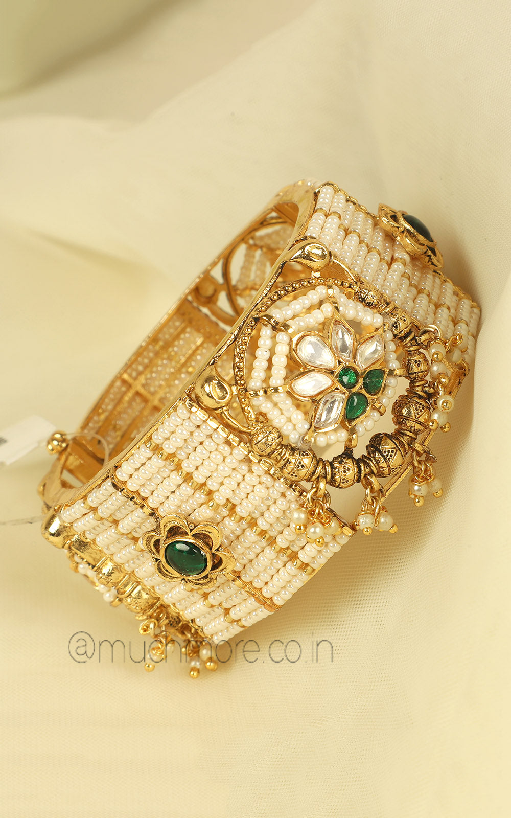 Emerald Green Motif Pearl Work Gold Polish Kada Kangan Bangle