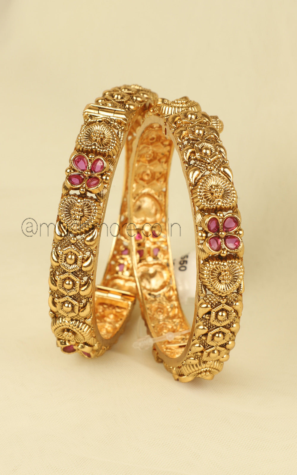 Gold Look Ruby Color Simple And Traditional Bangles