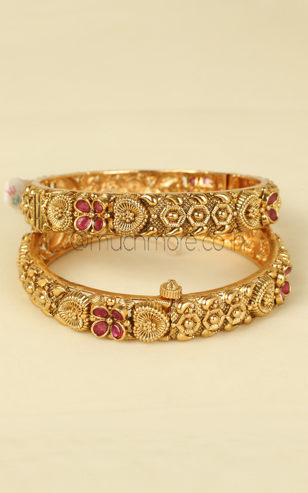 Gold Look Ruby Color Simple And Traditional Bangles