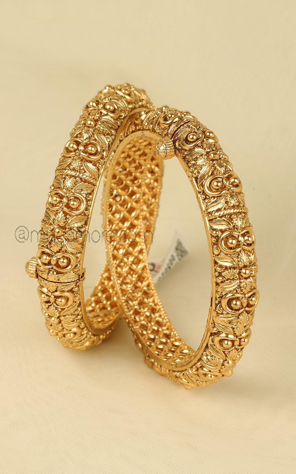 Premium Quality Gold Look Women Bangles Buy Now
