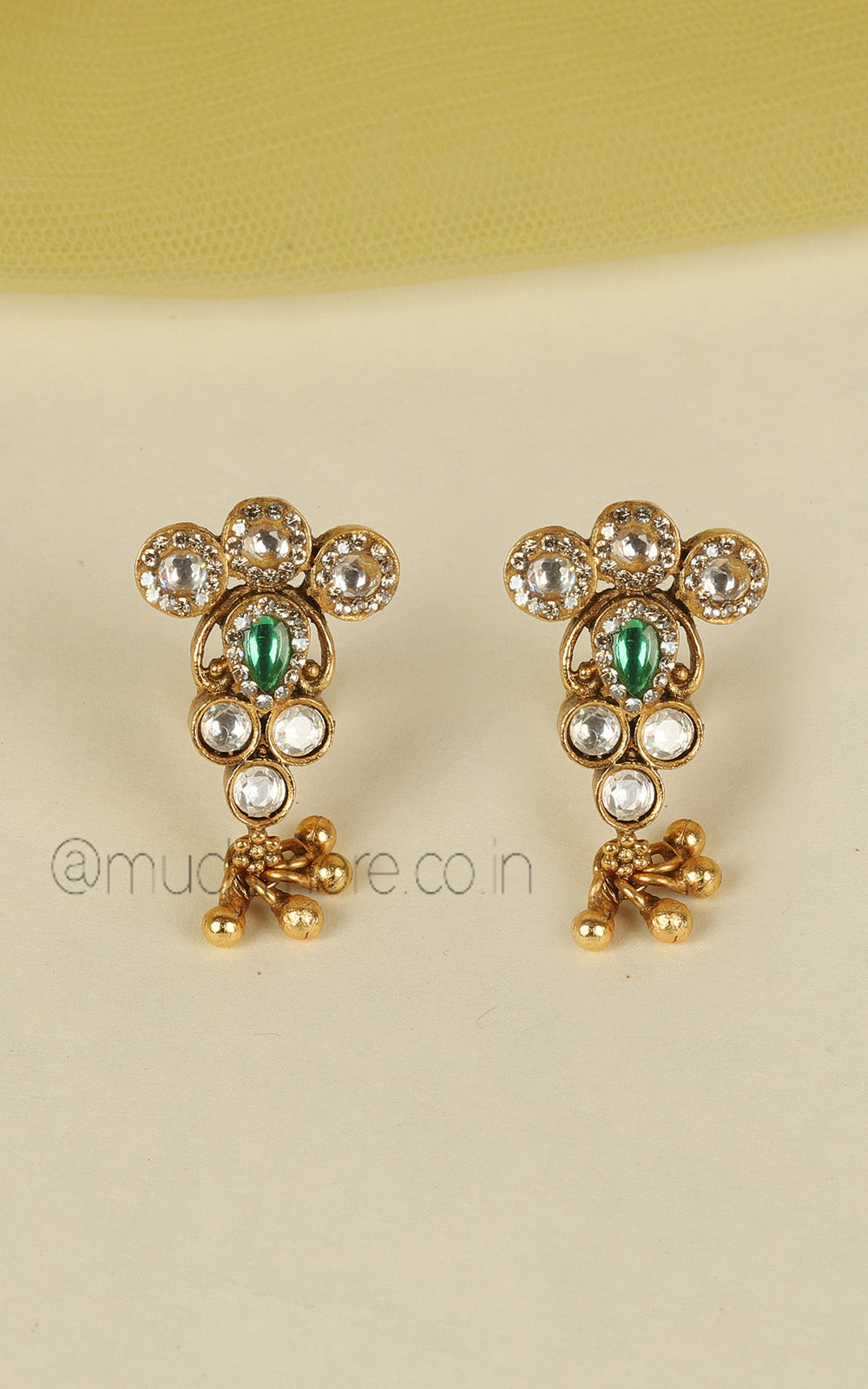 Light Weight Ruby Green Pendant With Earrings