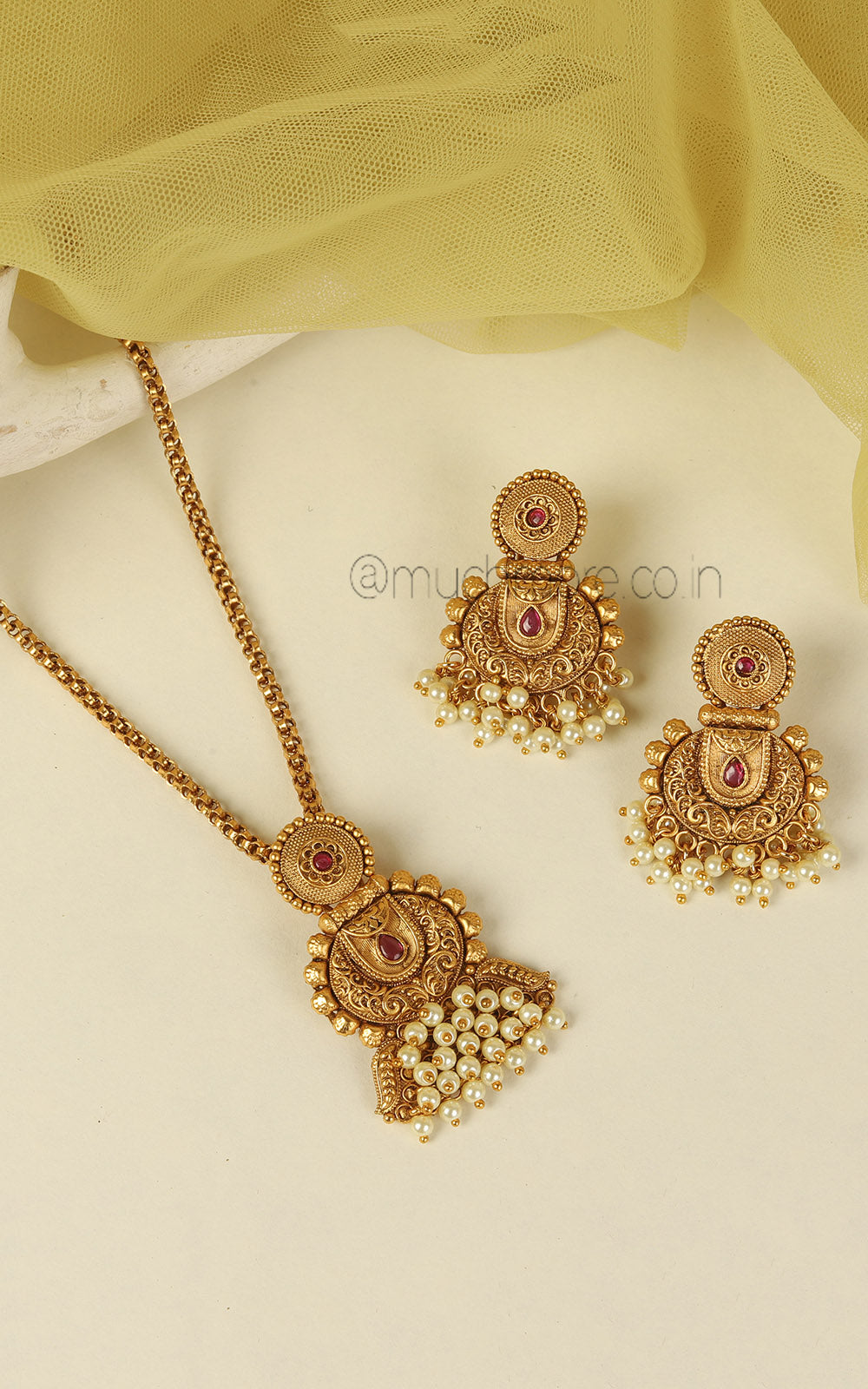 Gold Look Pendant With Earrings And Pearl Work