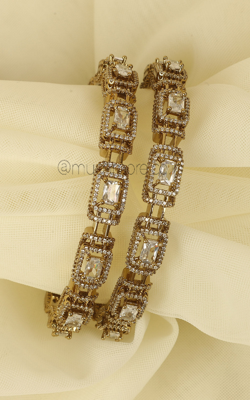 Antique Gold Polish Traditional Bangles For Women