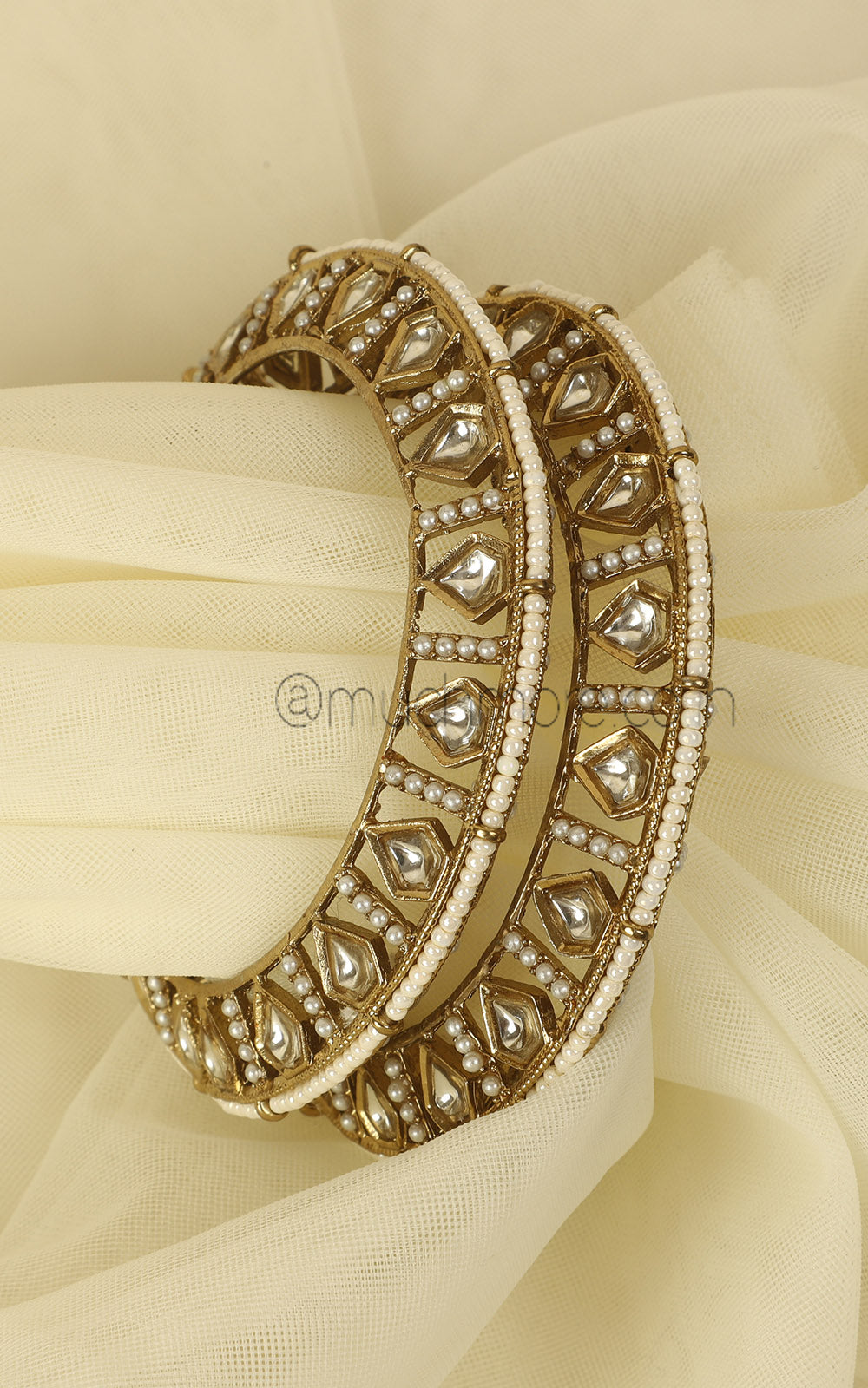 Low Price Antique Gold Polish Pearl Bangles