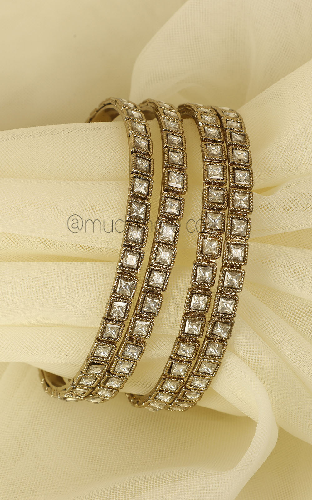 Perfect Set 4 Bangles For Wedding & Festive Wear