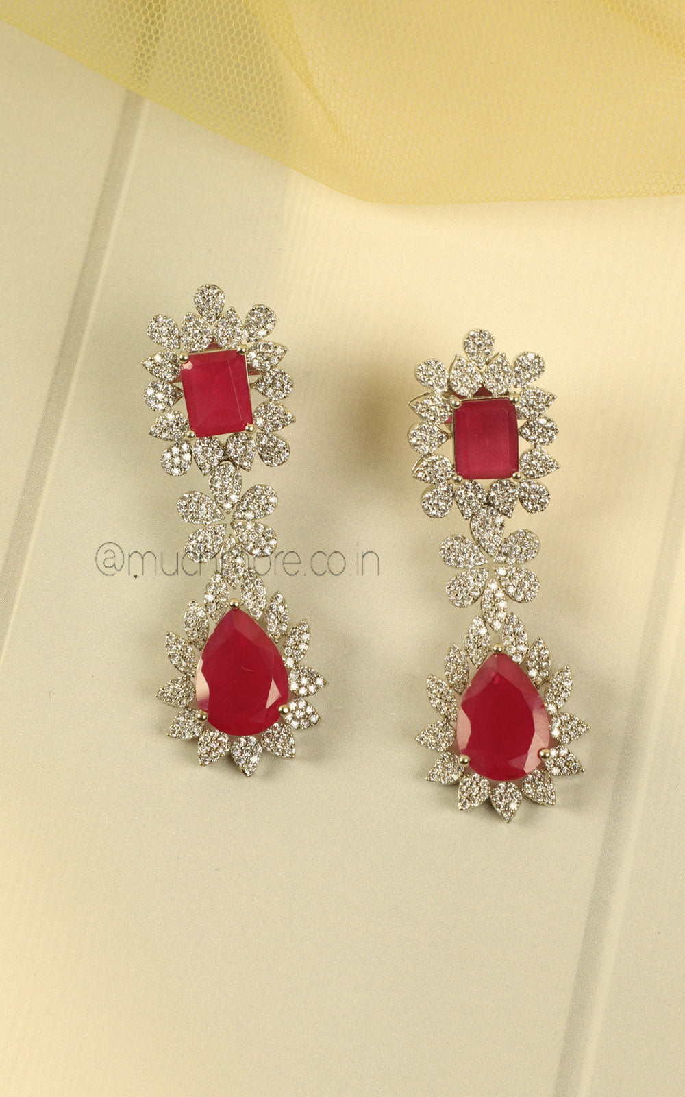 Modern Elegant Ruby Zircon Necklace Set Crafted With Fine Detailing