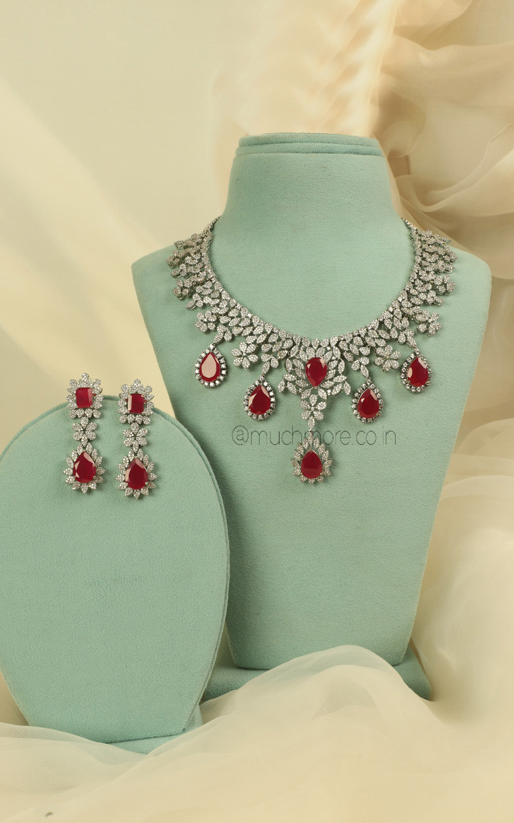 Modern Elegant Ruby Zircon Necklace Set Crafted With Fine Detailing