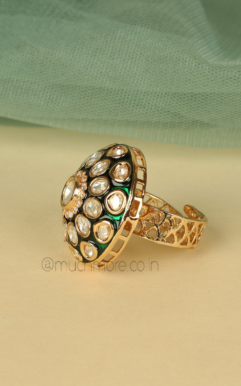 Round Shaped Emerald Green Enamel Work Kundan Ring