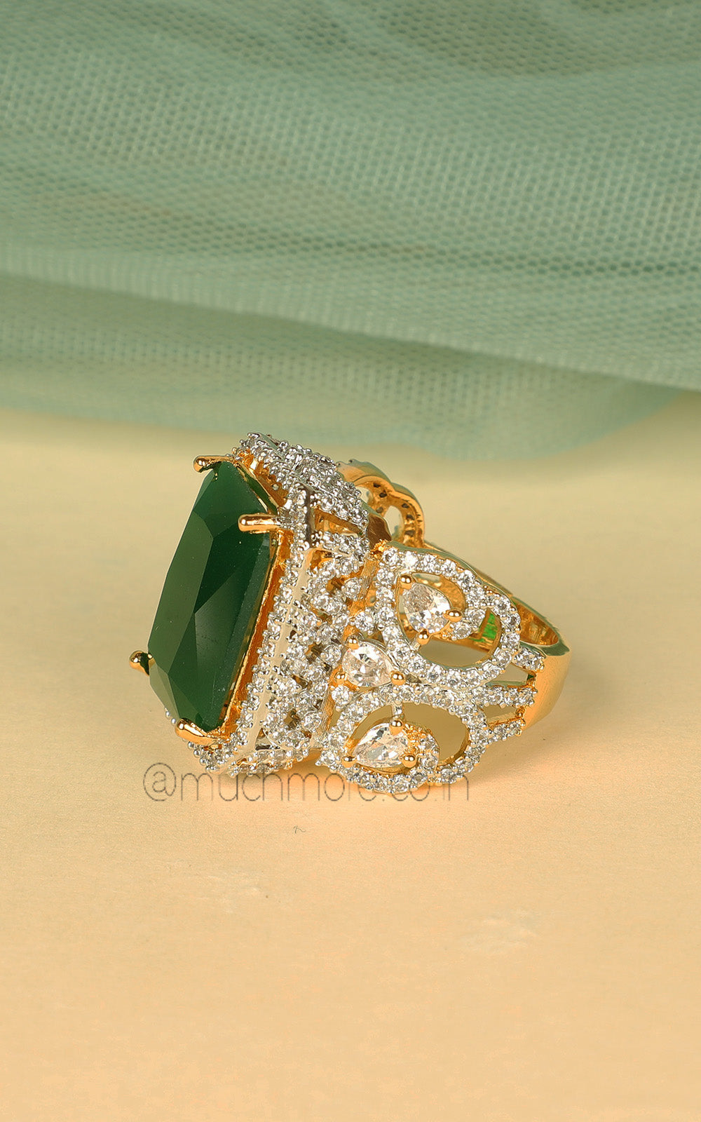 Women’s Fashion Emerald Green Ring Buy At Low Price